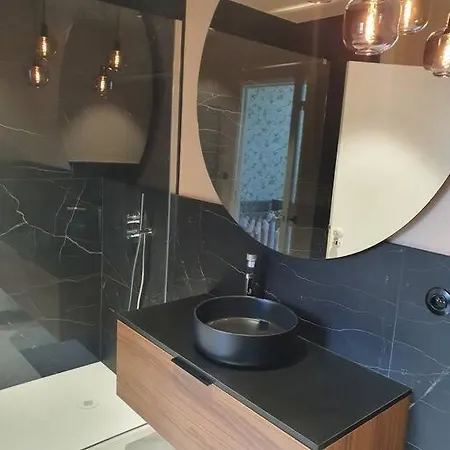 Paradise, 5 Suites * Bordeaux